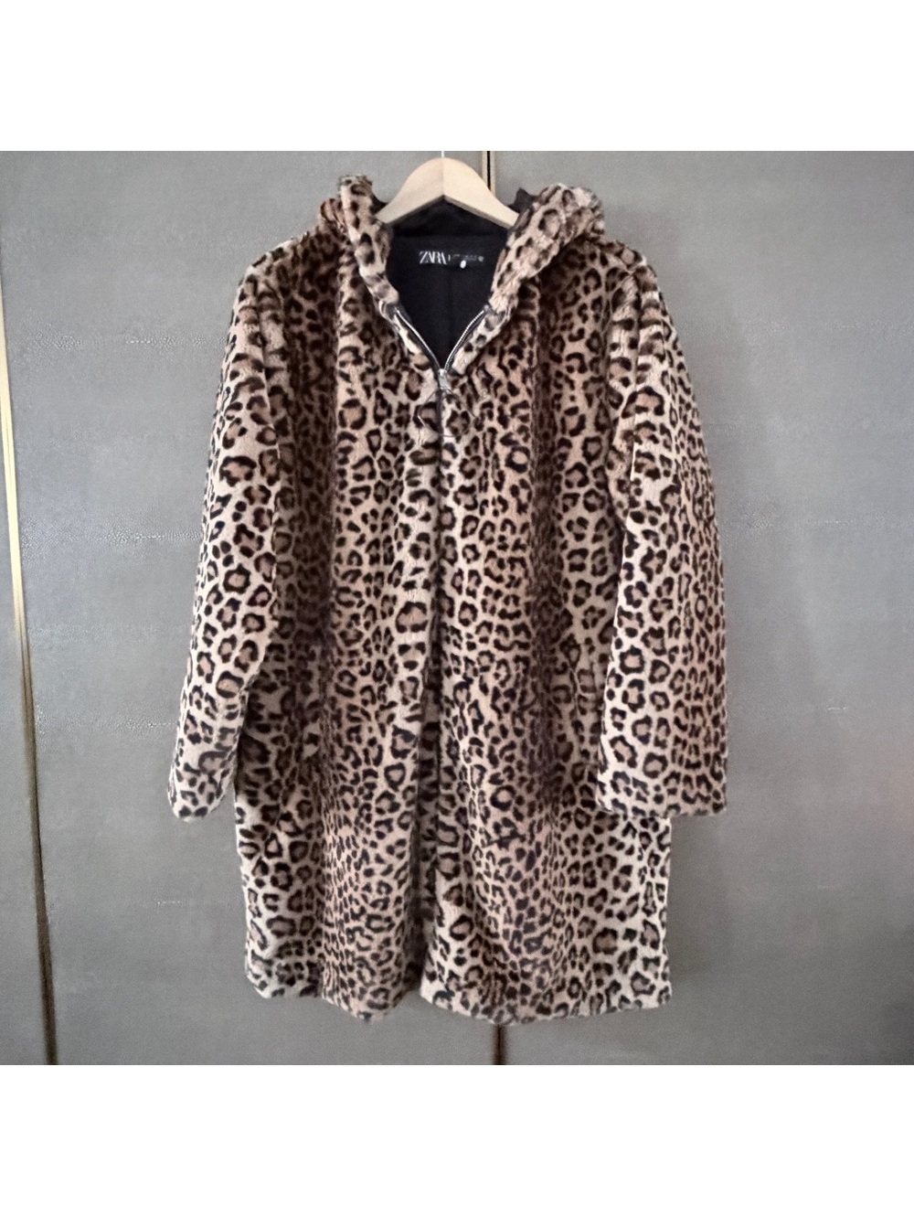 ZARA Brown Animal Print Teddy Jacket with Hood - Stylish Women's Outerwear